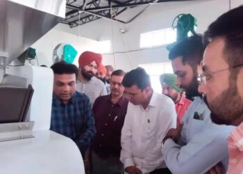 पंजाब कृषि विश्वविद्यालय में फूड कमिश्नर और 18 अधिकारियों ने एग्रो–प्रोसेसिंग यूनिट का किया दौरा