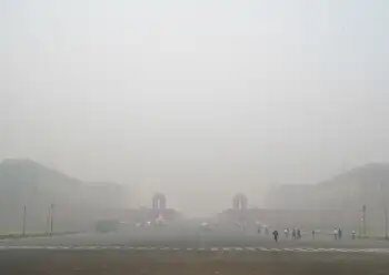 दिल्ली में AQI पहुंचा 400 पार, जानें पूरी डिटेल!