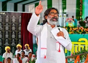 हेमंत सोरेन ने सरकार बनते ही 8 बड़े फैसले, इस योजना के तहत हर माह मिलेंगे 2500 रुपए