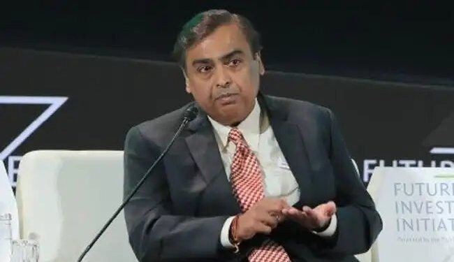 मुकेश अंबानी की बड़ी प्लानिंग, 150 अरब डॉलर के साथ मार्केट में उतरने के लिए तैयार