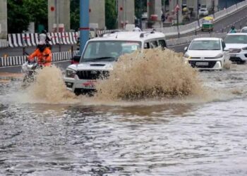 बारिश और बाढ़ से तबाही: राजस्थान और एमपी में हाहाकार, दिल्ली भी बेहाल