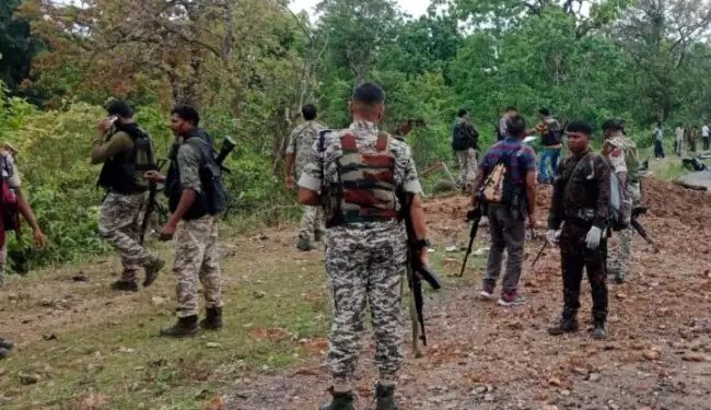 छत्तीसगढ़: 10 साल में अब तक सबसे बड़ा नक्सली हमला, 29 नक्सली एक साथ ढेर