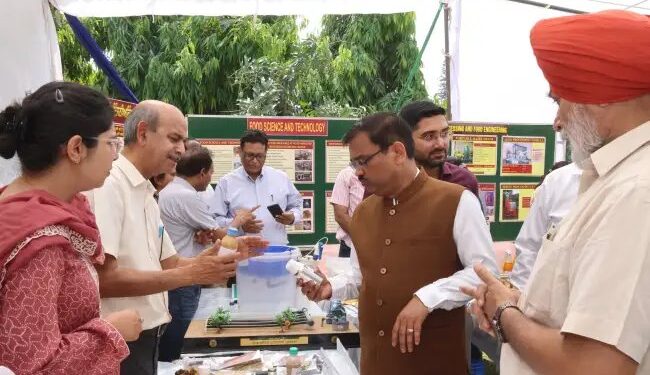 ग्रामीण रोजगार के लिए PAU के कृषि नवाचार की मंत्री गुरमीत सिंह खुड़ियन ने की सराहना