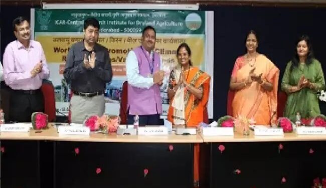 जलवायु अनुकूल फसलों और बीजों को बढ़ावा देने पर कार्यशाला का आयोजन