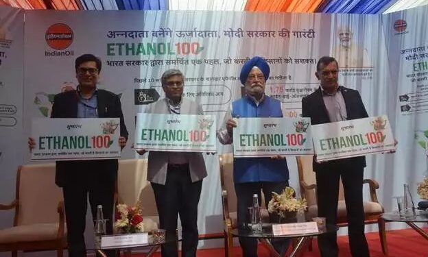 पेट्रोलियम मंत्री हरदीप एस पुरी ने इथेनॉल 100 ईंधन जारी किया