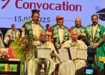 बेंगलूरु के 59वें दीक्षांत समारोह में इफको के विपणन निदेशक योगेन्द्र कुमार “मानद डॉक्टरेट उपाधि” से सम्मानित