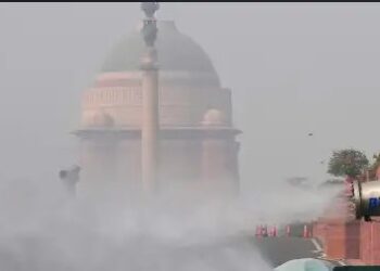 दिल्ली में जारी रहेगा GRAP- 4, सुप्रीम कोर्ट ने प्रदूषण के मामले में फिर लगाई लताड़